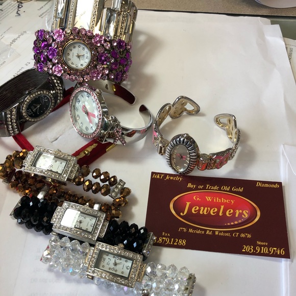 L. J.bead watch, new battery - Picture 5 of 15